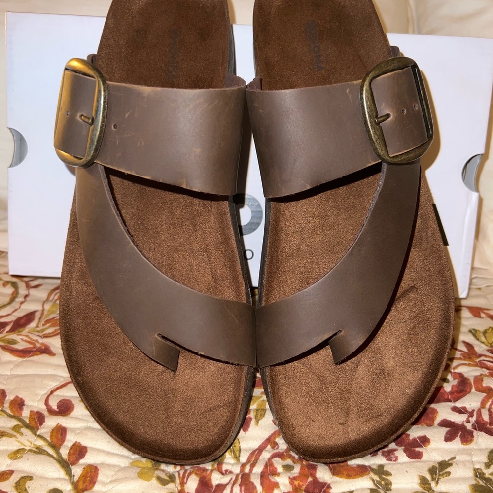 NEW brown leather Sonoma footbed sandals with adjustable buckle size 9